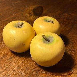 Vintage Faux Artificial Apples. Golden Apple Realistic. Set of 3